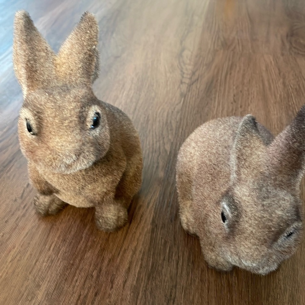 Fur Figurine Brown Rabbits